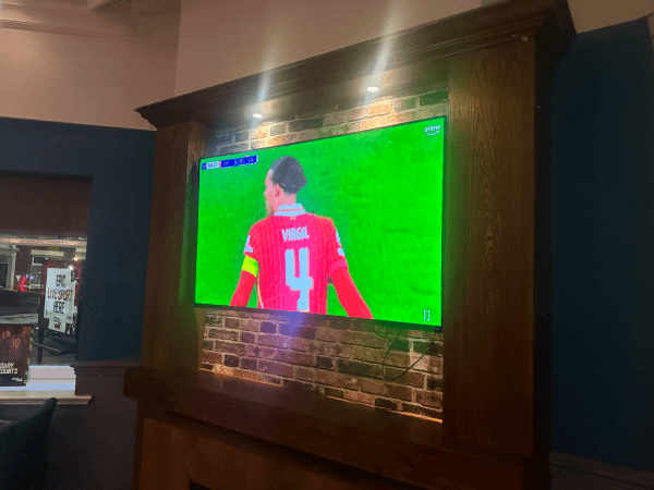 Best Sports Bars in Blackburn - Fernhurst (Blackburn)