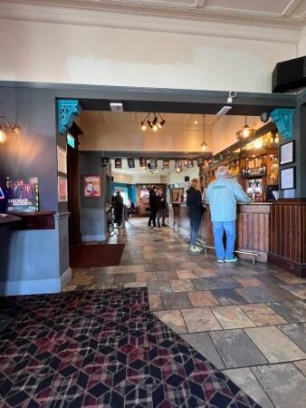 Best Sports Bars in Blackburn - Fernhurst (Blackburn)