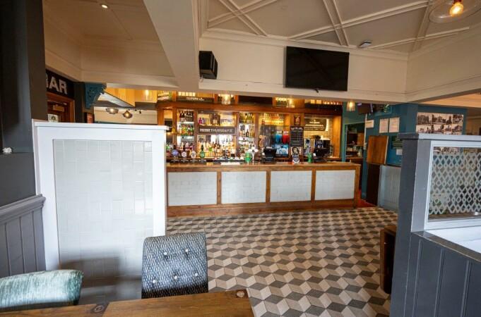 Best Sports Bars in Blackburn - Fernhurst (Blackburn)
