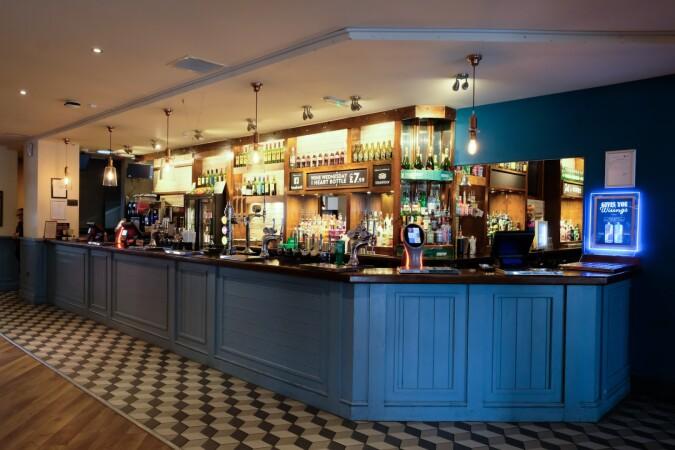 Best Sports Bars in Bromsgrove - Court Leet (Bromsgrove)