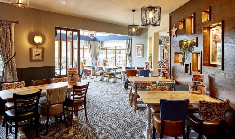 Best Sports Bars in Manchester - Flying Horse (Heald Green)