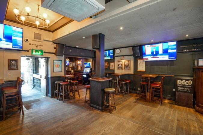 Best Sports Bars in Sheffield - Shakey (Sheffield)