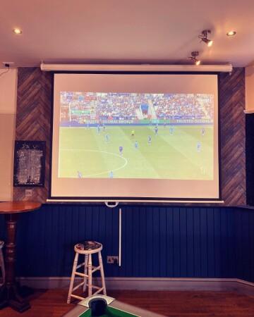 Best Sports Bars in Cambridge - Rock (Cambridge)