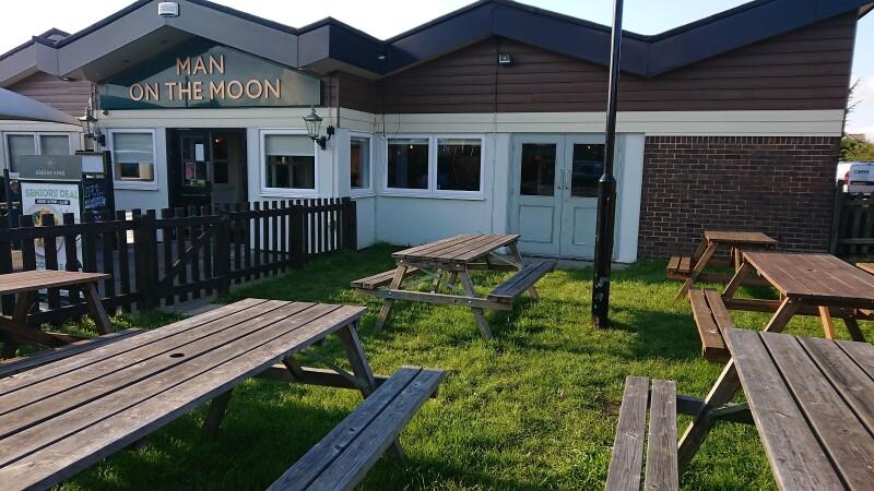 Best Sports Bars in Ipswich - Man On The Moon (Ipswich)