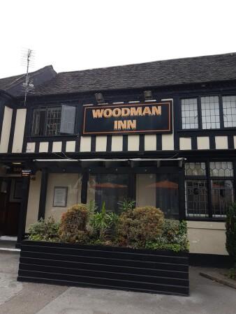 Best Sports Bars in Wolverhampton - The Woodman Inn, Bilbrook