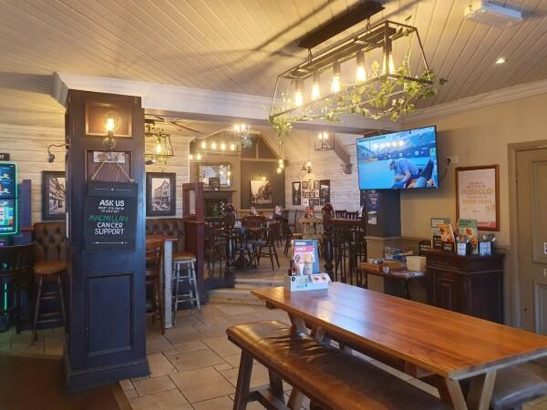 Best Sports Bars in Chester - Bromfield Arms (Chester)