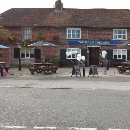 Best Sports Bars in Reading - Bull & Chequers (Reading)