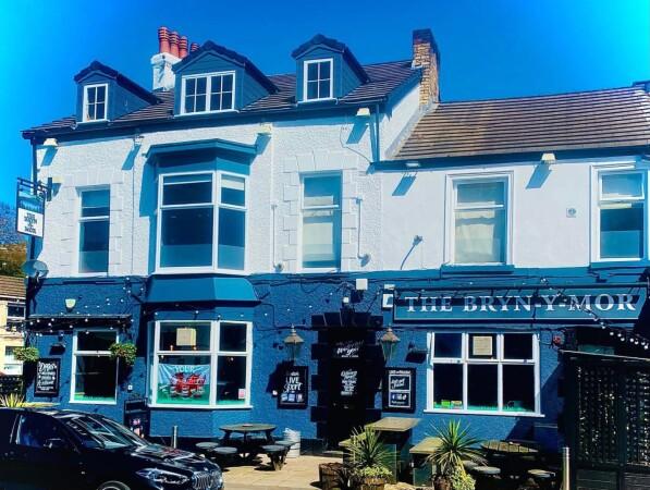 Best Sports Bars in West Glamorgan - Bryn-Y-Mor Hotel (Swansea)