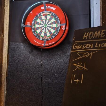 Best Sports Bars in Romford - Golden Lion (Romford)