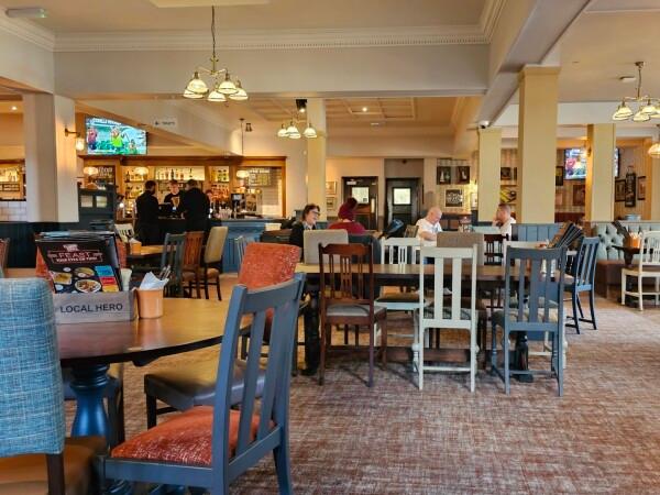 Best Sports Bars in Leicester - Local Hero (Leicester)