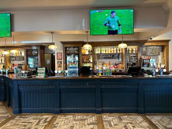 Best Sports Bars in Leicester - Local Hero (Leicester)