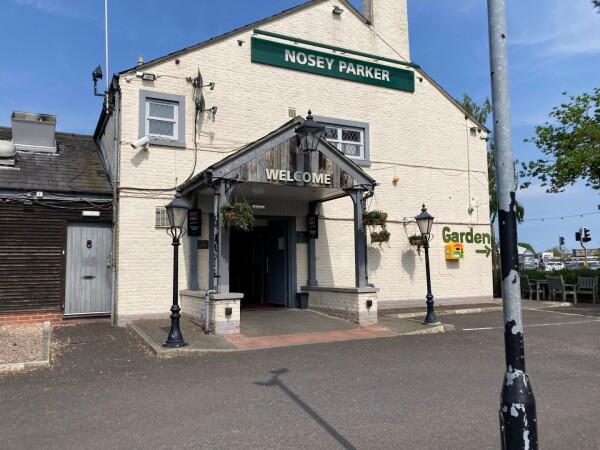 Best Sports Bars in Lincoln - Nosey Parker (Lincoln)