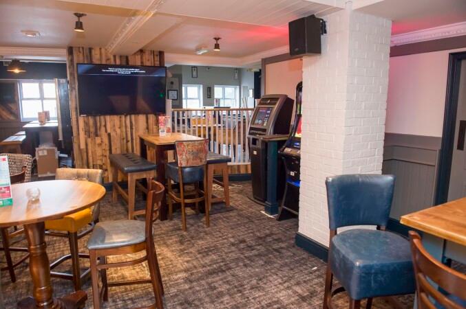 Best Sports Bars in Hull - Old Grey Mare (Hull)