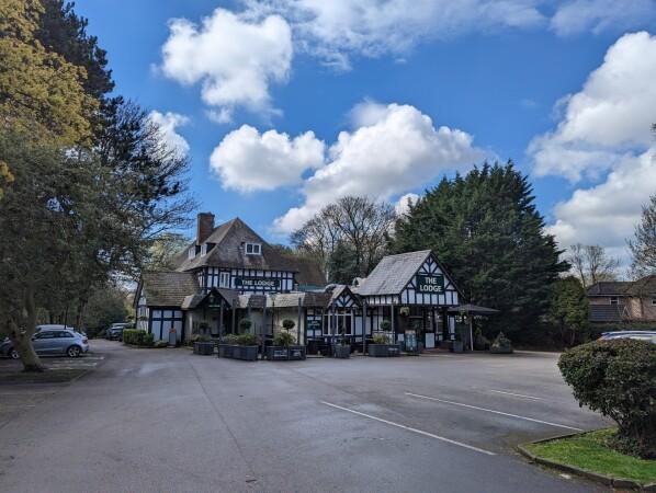 Best Sports Bars in Northwich - Lodge (Northwich)