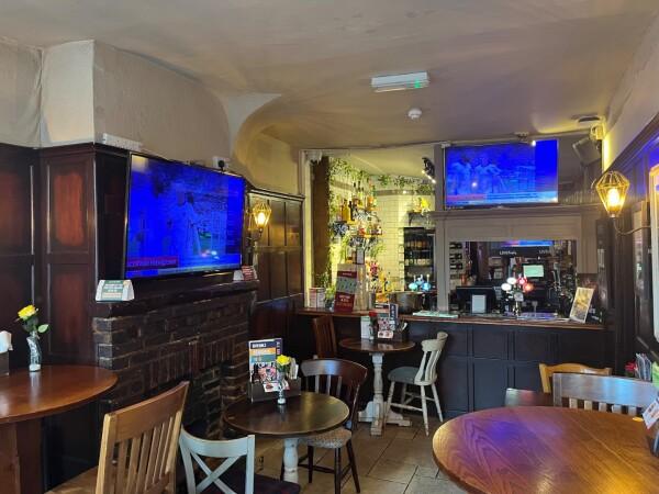 Best Sports Bars in Hemel Hempstead - Old Bell (Hemel Hempstead)