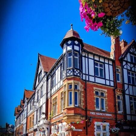 Best Sports Bars in Lytham St Annes - Ship & Royal (Lytham St Annes)