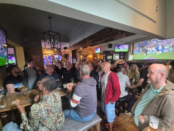 Best Sports Bars in Sheffield - Ball (Sheffield)