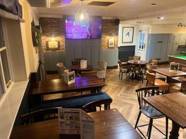 Best Sports Bars in Kettering - Warren (Kettering)