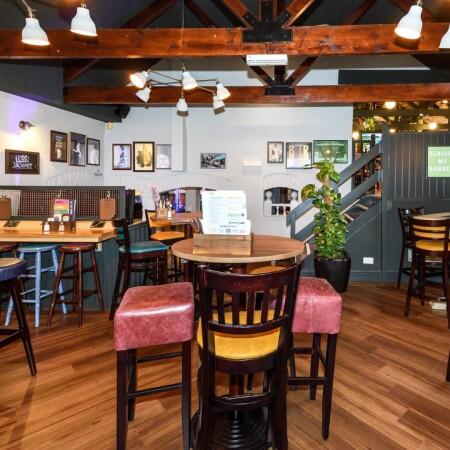 Best Sports Bars in Yate - Farmhouse (Yate)