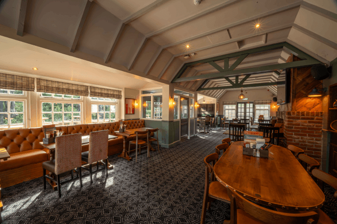 Best Sports Bars in Stevenage - Old Red Lion (Shephall)