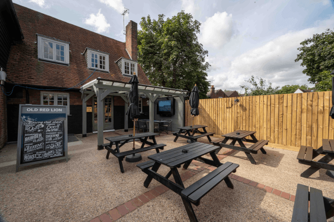 Best Sports Bars in Stevenage - Old Red Lion (Shephall)