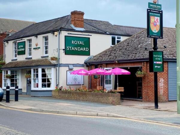 Best Sports Bars in Camberley - Royal Standard (Camberley)