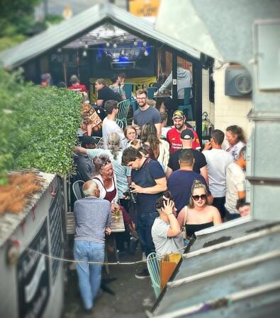 Best Sports Bars in Bristol - Wackum Inn