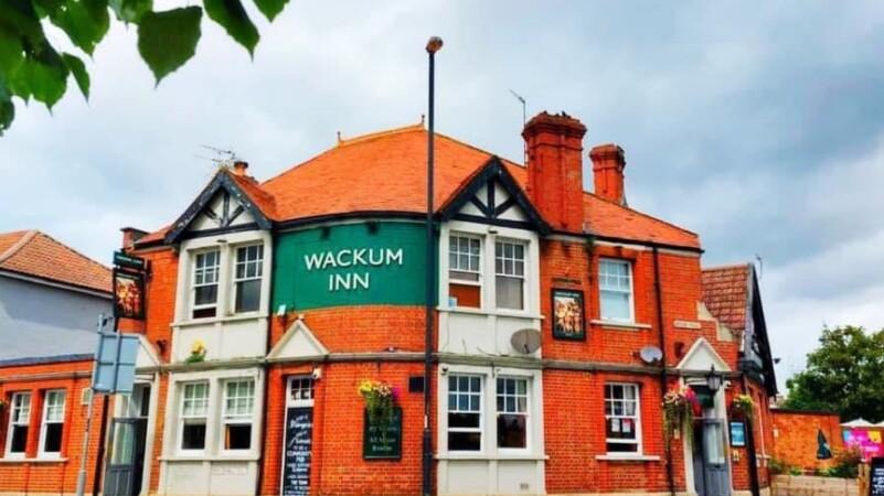Best Sports Bars in Bristol - Wackum Inn