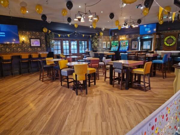 Best Sports Bars in Mid  Glamorgan - Dunvant (Swansea)