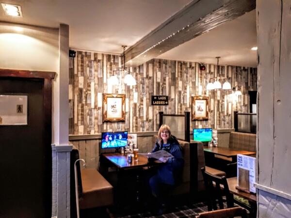 Best Sports Bars in Ayrshire - Drouthy Neebors (Largs)