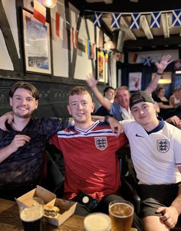 Best Sports Bars in Worthing - Thieves' Kitchen (Worthing)