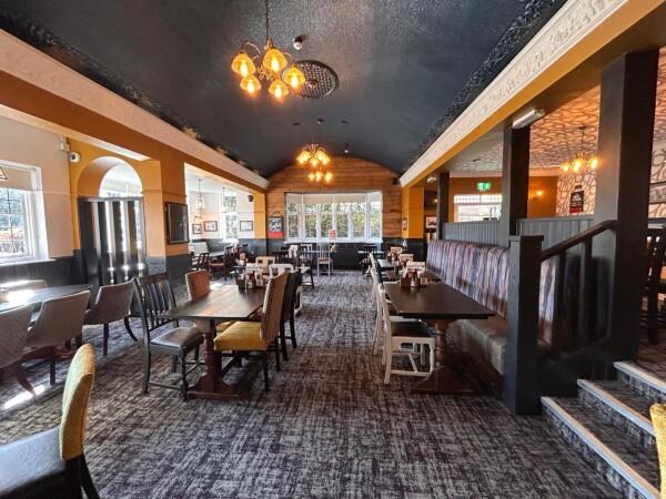 Best Sports Bars in Ipswich - Royal George (Ipswich)