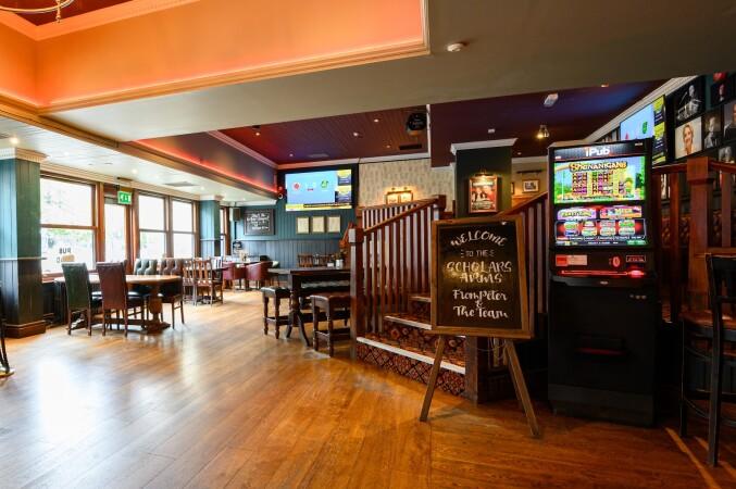 Best Sports Bars in Southampton - Scholars Arms (Southampton)