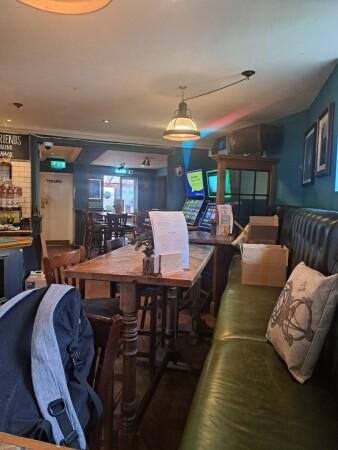Best Sports Bars in Poole - Jolly Sailor (Poole)