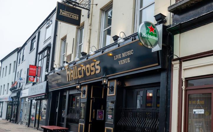 Best Sports Bars in Doncaster - Hallcross