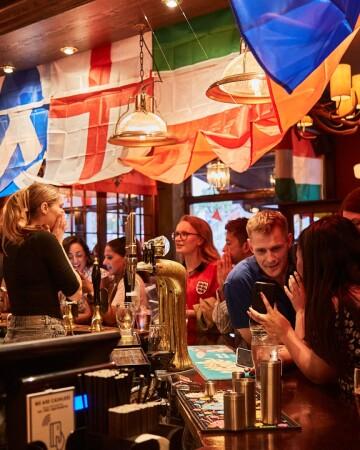 Best Sports Bars in Westminster - Barley Mow