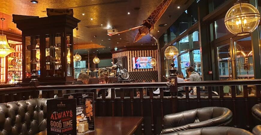 Best Sports Bars in Yvetot - Au Bureau Yvetot