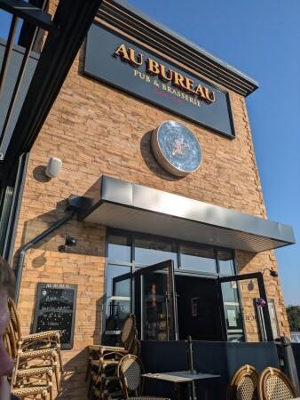 Best Sports Bars in Pissy-Pôville - Au Bureau Barentin