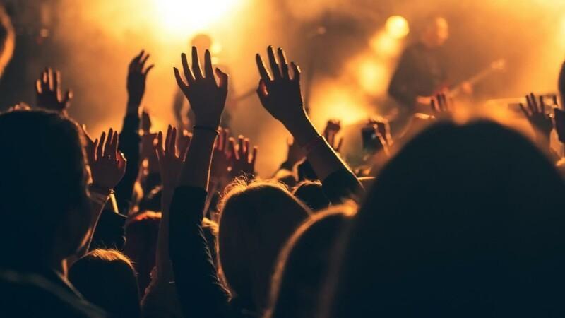 Best Sports Bars in Reno - Dubs Sports Lounge