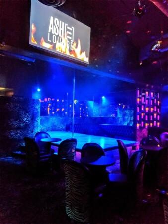 Best Sports Bars in Phoenix - Ash Lounge