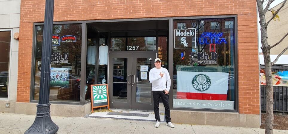Best Sports Bars in Chicago - Ph.D. Pub LLC