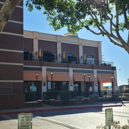 Best Sports Bars in Mesa - The Social House Restaurant Lounge & Sports Bar