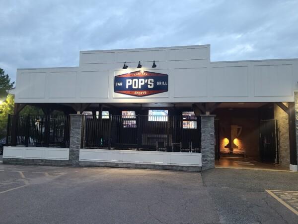 Best Sports Bars in Richmond - Pops Bar and Grill