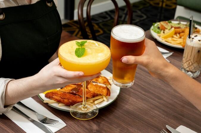 Best Sports Bars in Melbourne - Soul Cafe & Bar / Black Opal Tabaret