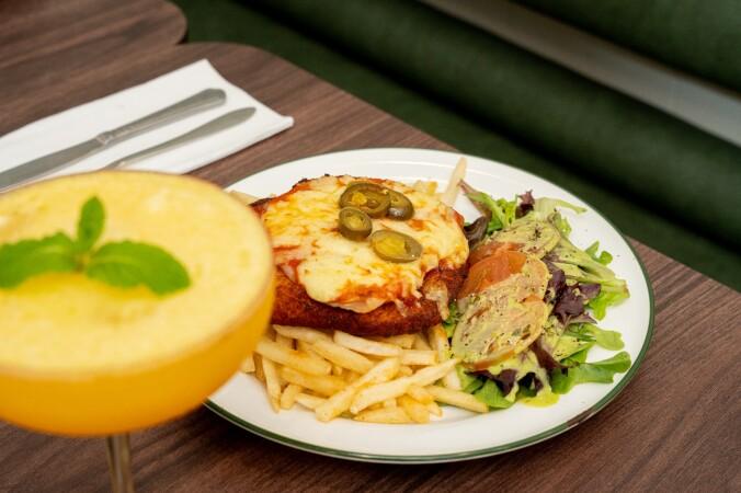 Best Sports Bars in Melbourne - Soul Cafe & Bar / Black Opal Tabaret