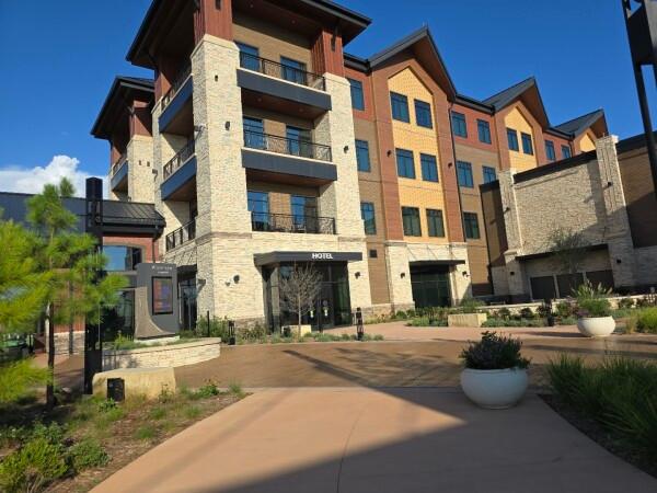 Best Sports Bars in Hochatown - Choctaw Landing Casino