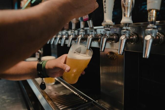 Best Sports Bars in Dallas - Over Under