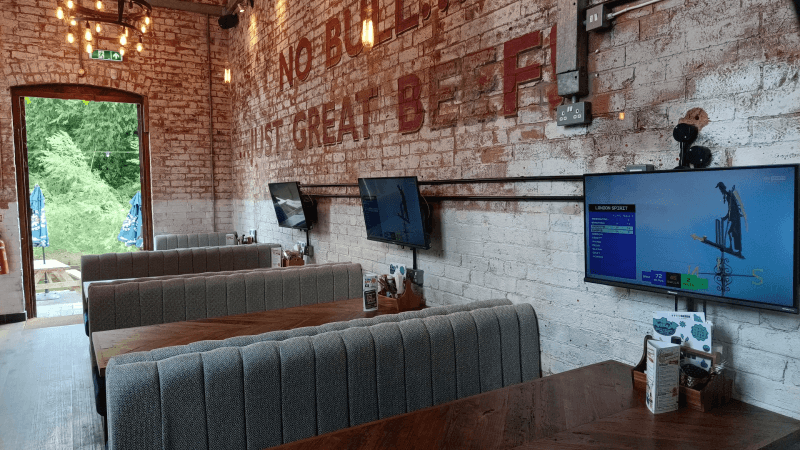 Best Sports Bars in Stratford-upon-Avon - Cox’s Yard, Stratford-upon-Avon