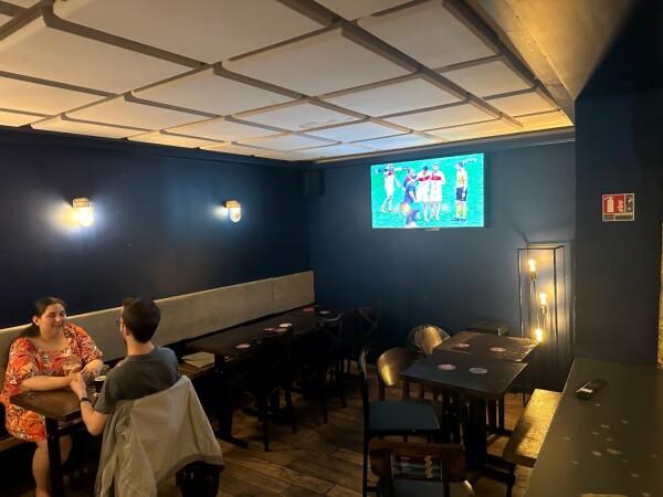 Best Sports Bars in Paris - Hoppy Corner