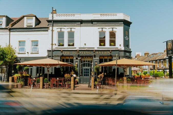 Best Sports Bars in London - Tooting Tavern